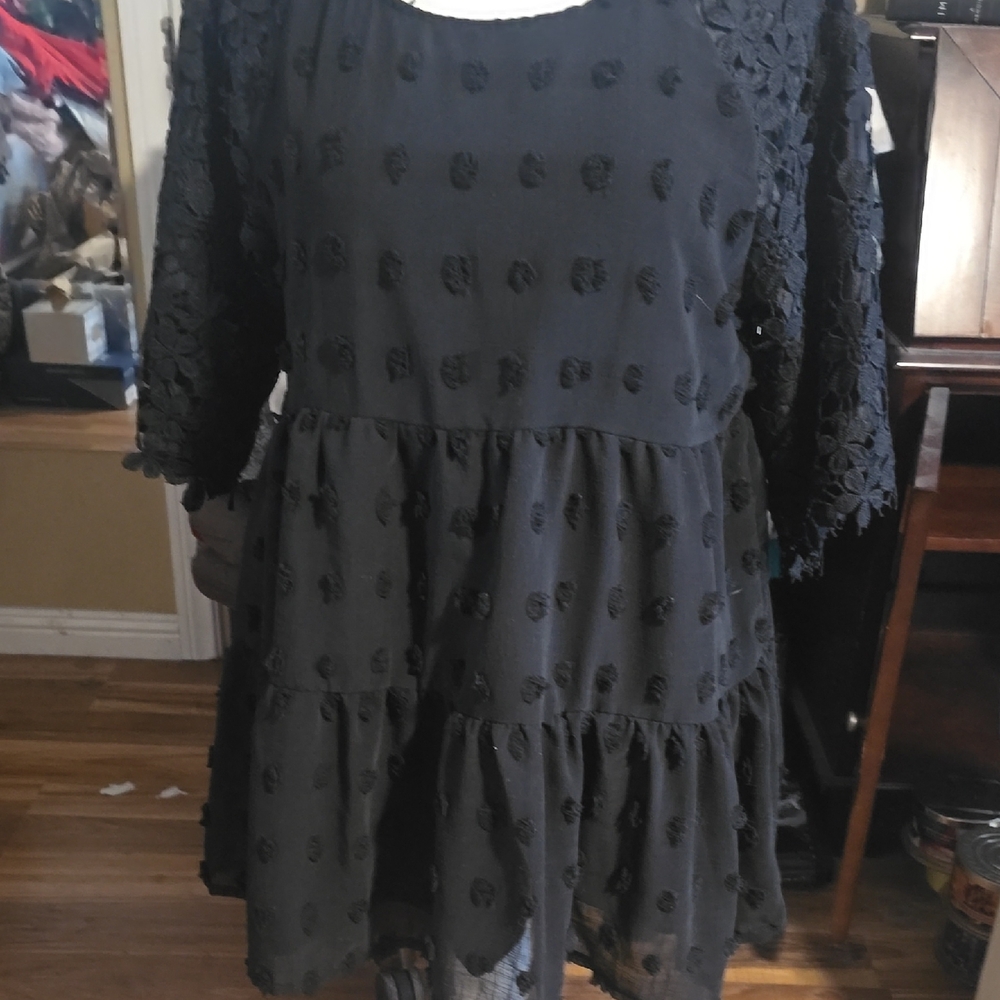 Elegant Black Lace Women's Top